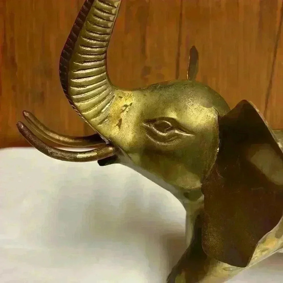 Vintage Large Brass Elephant Sculpture 1970's - Picture 10 of 11